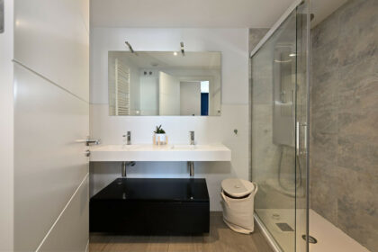 ff18886ca467e8a6ef42d157d8f59168 - 23