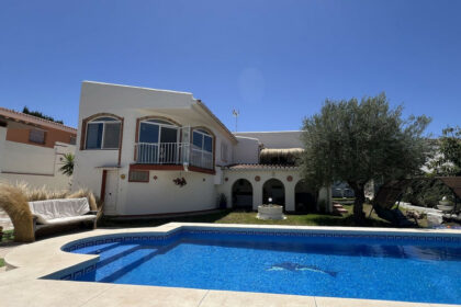 ff496e14b05c086f29ef6cbfd740930e - 1