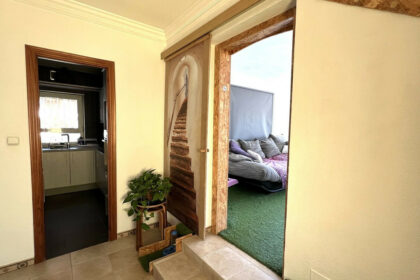 ff496e14b05c086f29ef6cbfd740930e - 12