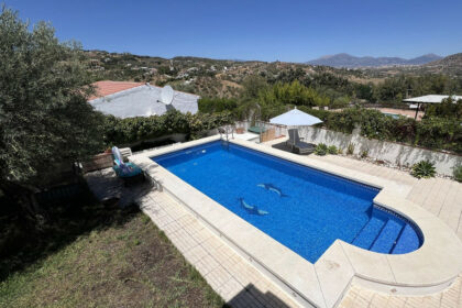 ff496e14b05c086f29ef6cbfd740930e - 17