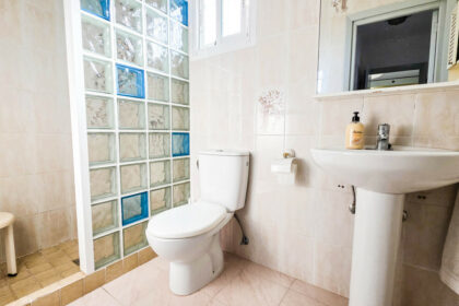 fff0453b274867a4f7cdaf9a6b9f49e1 - 5