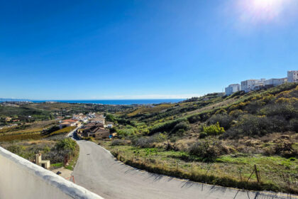 fff0453b274867a4f7cdaf9a6b9f49e1 - 7