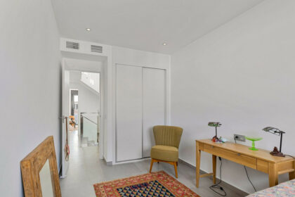 00eafba1cc47bf3f3590dfff084bfa72 - 10