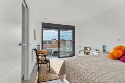 00eafba1cc47bf3f3590dfff084bfa72 - 12