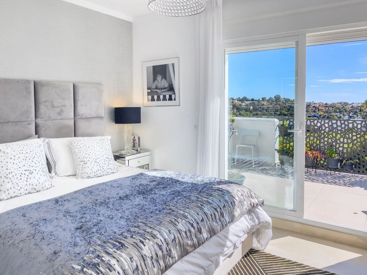 03655cd24c52b301b069a577506d4651 - 23