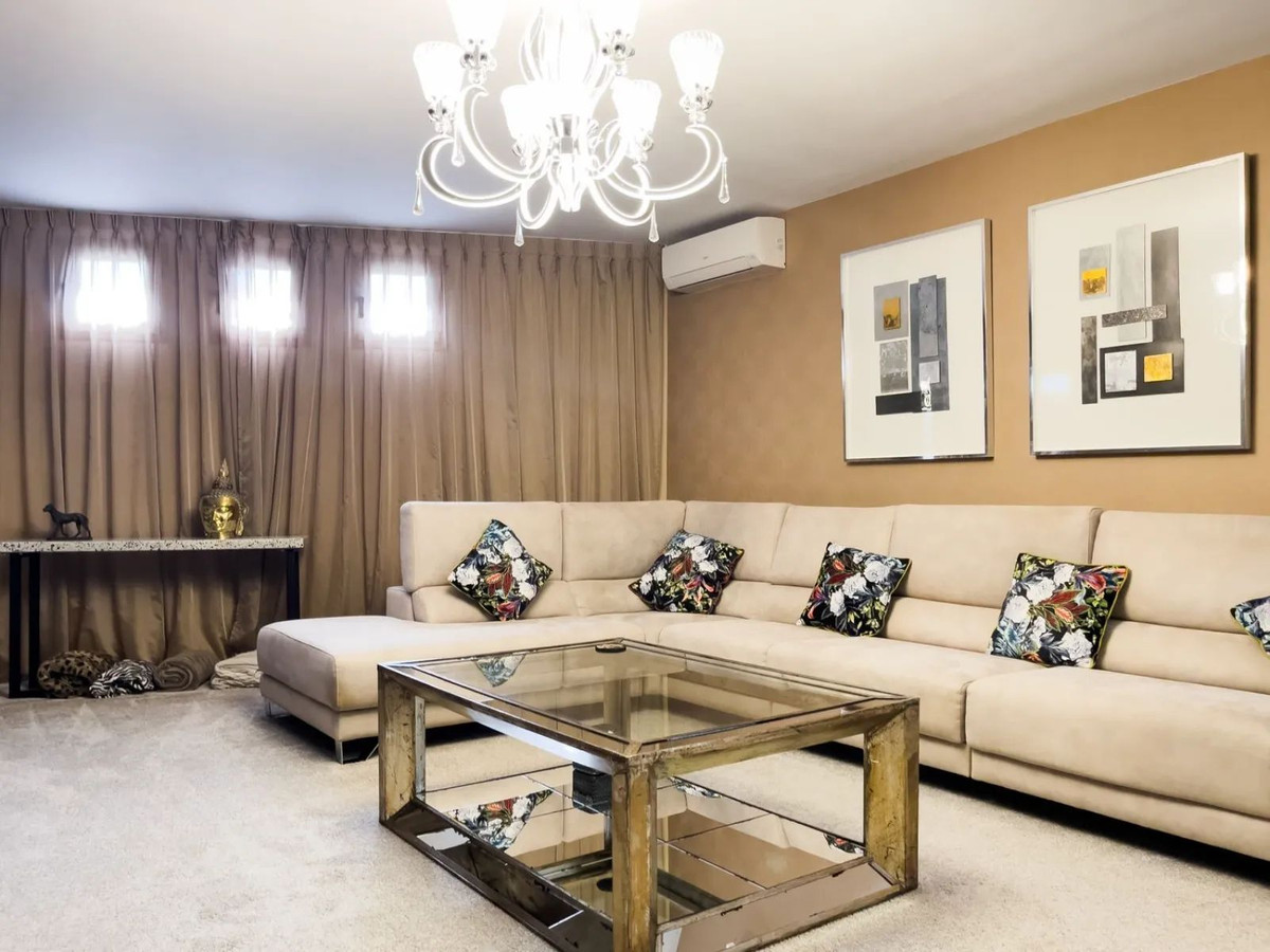 03655cd24c52b301b069a577506d4651 - 37