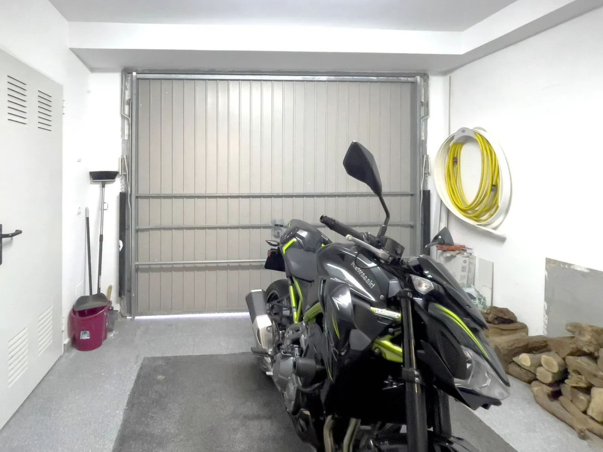 03655cd24c52b301b069a577506d4651 - 41