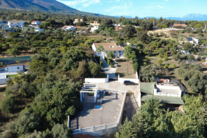 03a29de384adbec3a74a6831db1c3c74 - 41