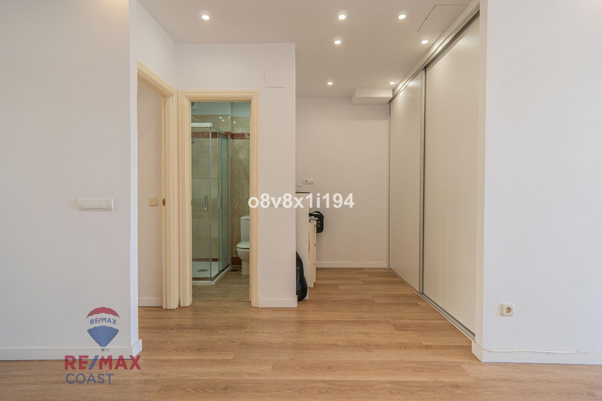 03a370cc34a56a348d36838d65381721 - 21