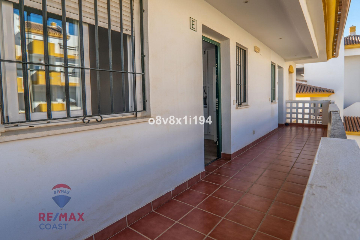 03a370cc34a56a348d36838d65381721 - 40