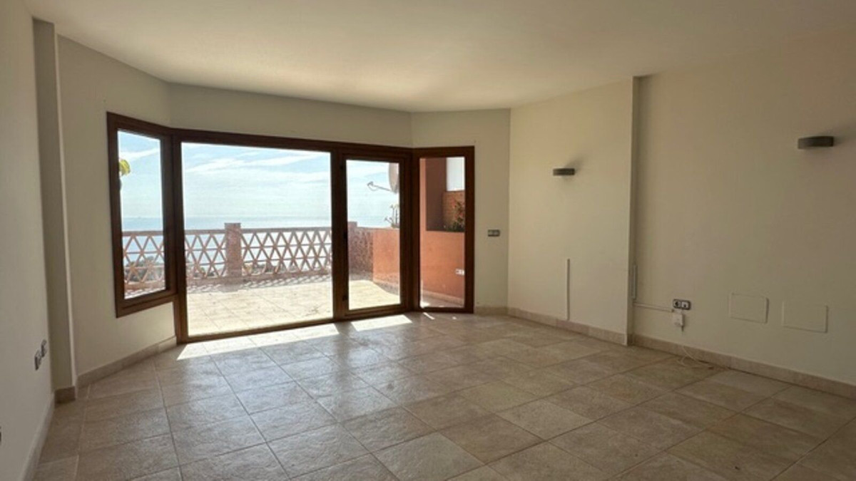 03baca03408175e455804445ee829ca5 - 4