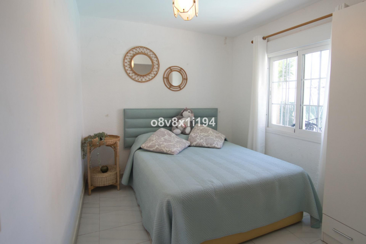 0472f94fd7cb516cce7ba24f4ed7954b - 26