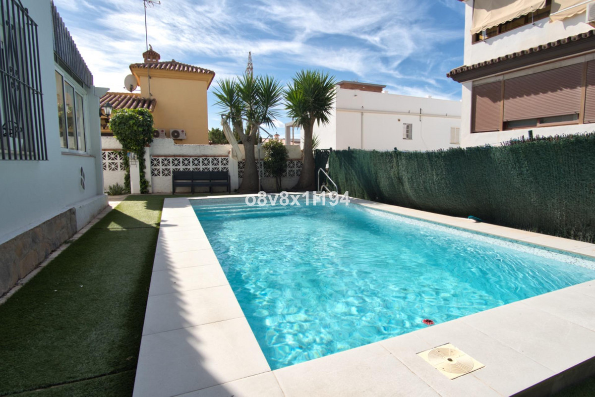 0472f94fd7cb516cce7ba24f4ed7954b - 31