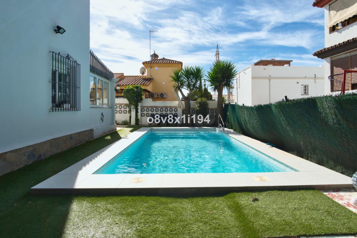 0472f94fd7cb516cce7ba24f4ed7954b - 33