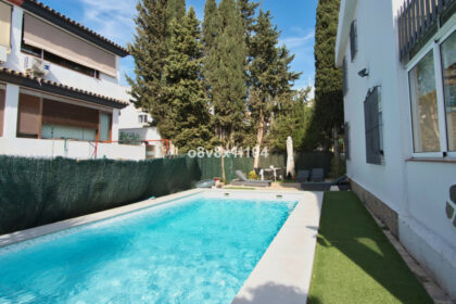 0472f94fd7cb516cce7ba24f4ed7954b - 35