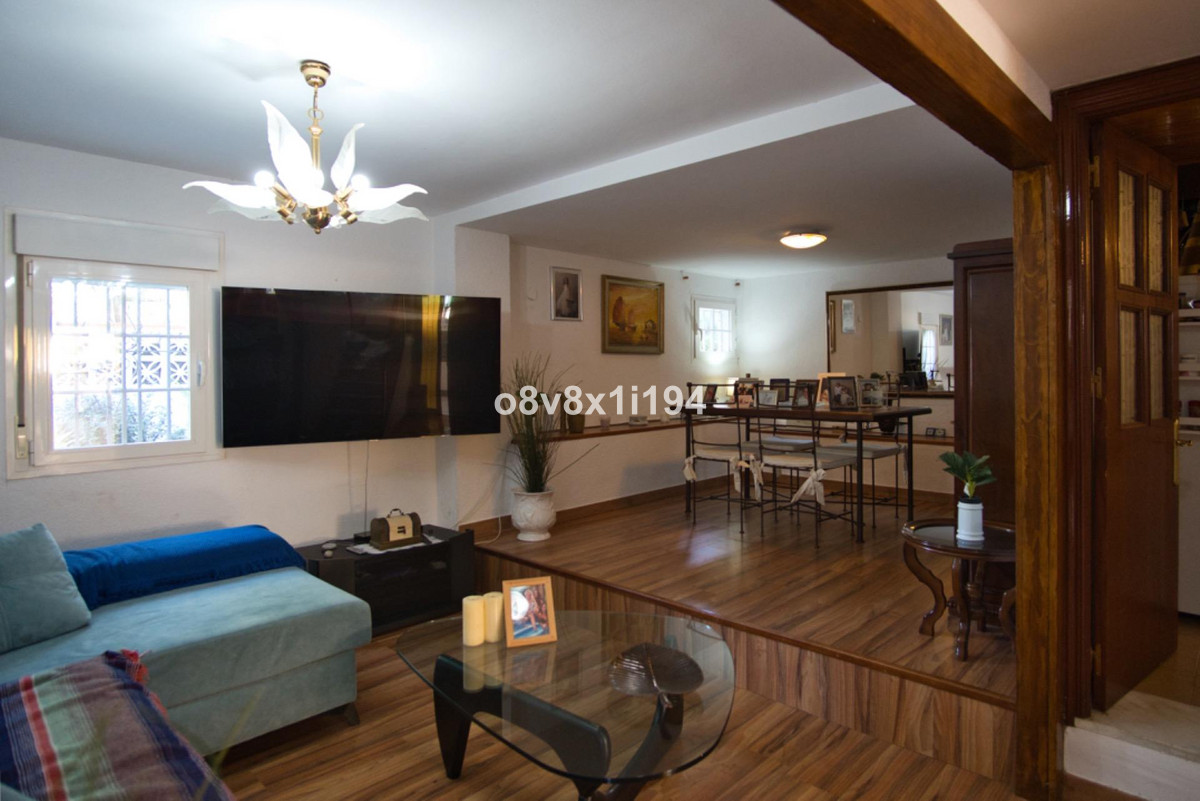 0472f94fd7cb516cce7ba24f4ed7954b - 43