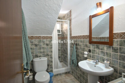 0472f94fd7cb516cce7ba24f4ed7954b - 47