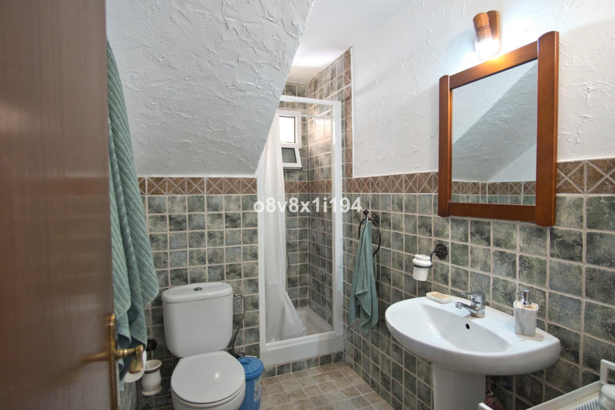 0472f94fd7cb516cce7ba24f4ed7954b - 47