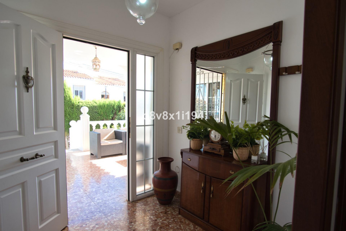 0472f94fd7cb516cce7ba24f4ed7954b - 6