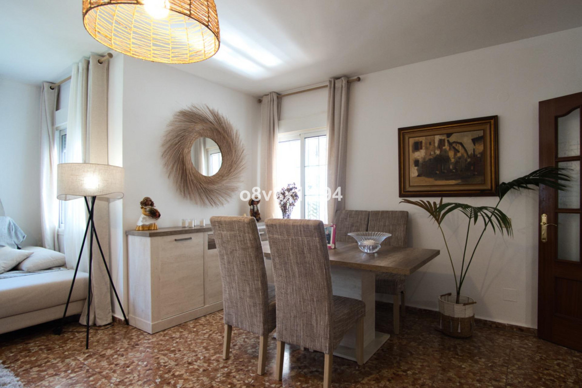 0472f94fd7cb516cce7ba24f4ed7954b - 9