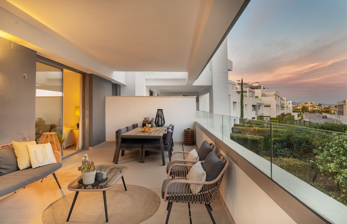 04c4e99439afa9e570e67848bd4b02dc - 1