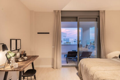 04c4e99439afa9e570e67848bd4b02dc - 18