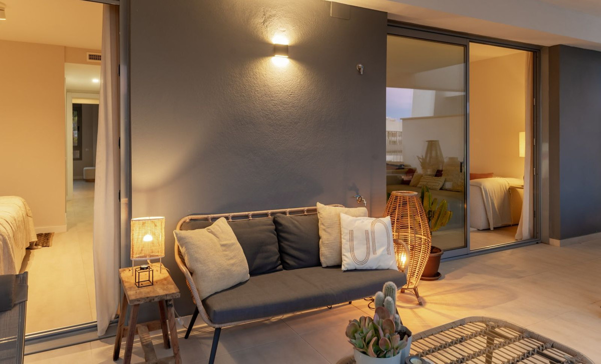 04c4e99439afa9e570e67848bd4b02dc - 19