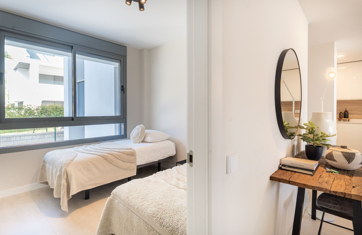 04c4e99439afa9e570e67848bd4b02dc - 29