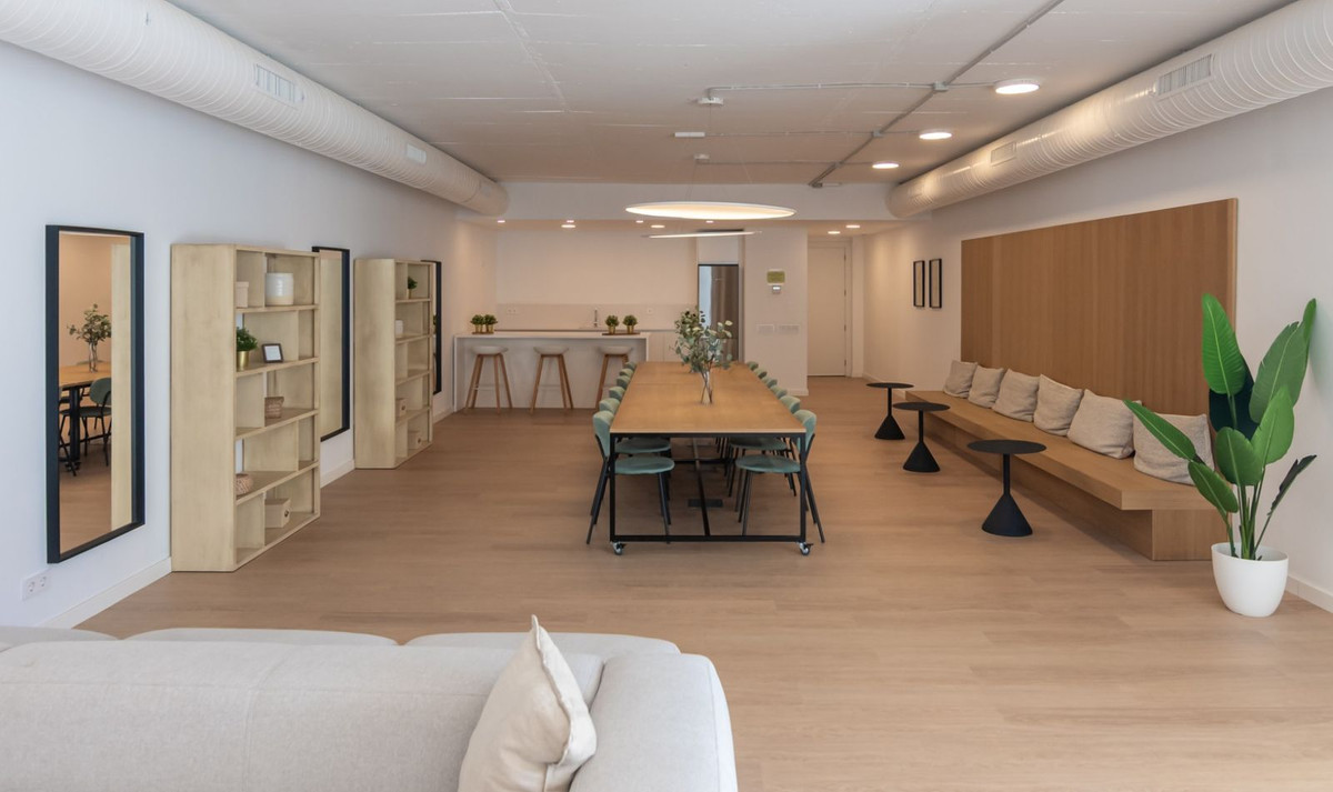 04c4e99439afa9e570e67848bd4b02dc - 32