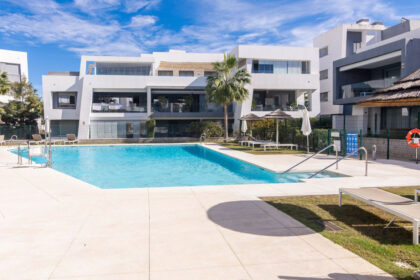 04c4e99439afa9e570e67848bd4b02dc - 33