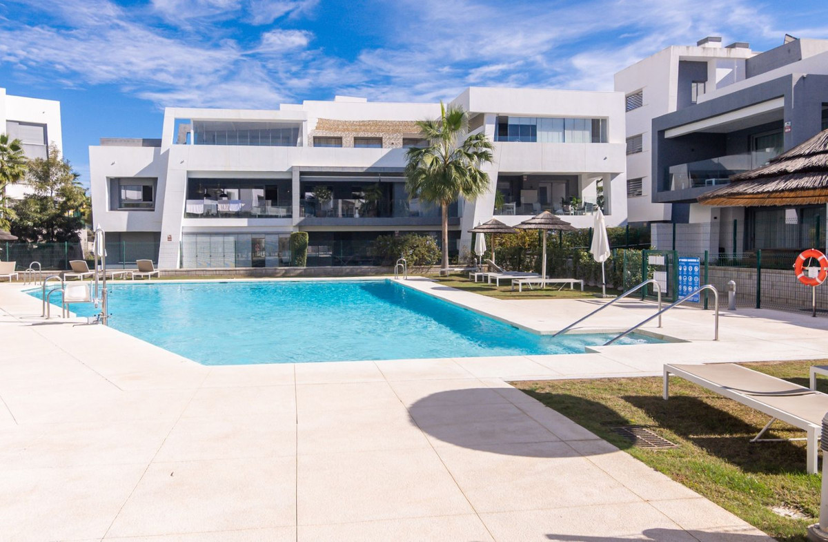 04c4e99439afa9e570e67848bd4b02dc - 33