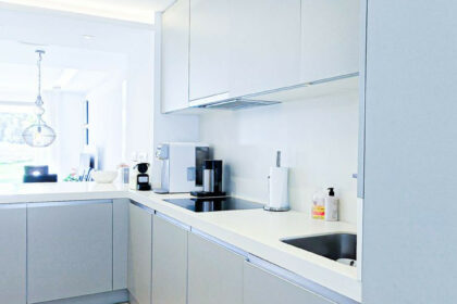 04ef92c0bb54633681a95e2d3960d6ec - 18