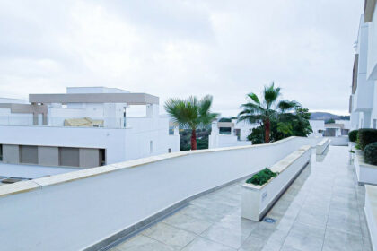 04ef92c0bb54633681a95e2d3960d6ec - 26