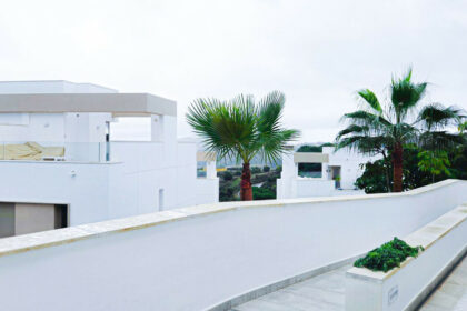 04ef92c0bb54633681a95e2d3960d6ec - 27