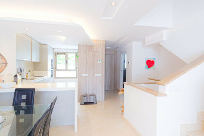 04ef92c0bb54633681a95e2d3960d6ec - 30