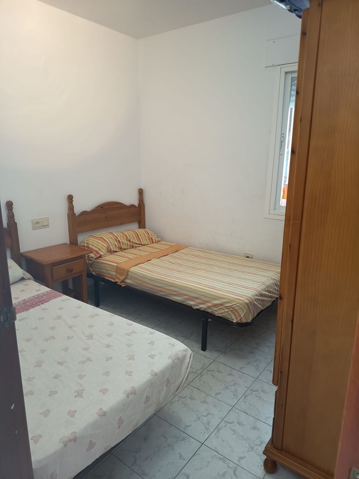 053fe051091aefcacf79a8ee10b3765e - 24