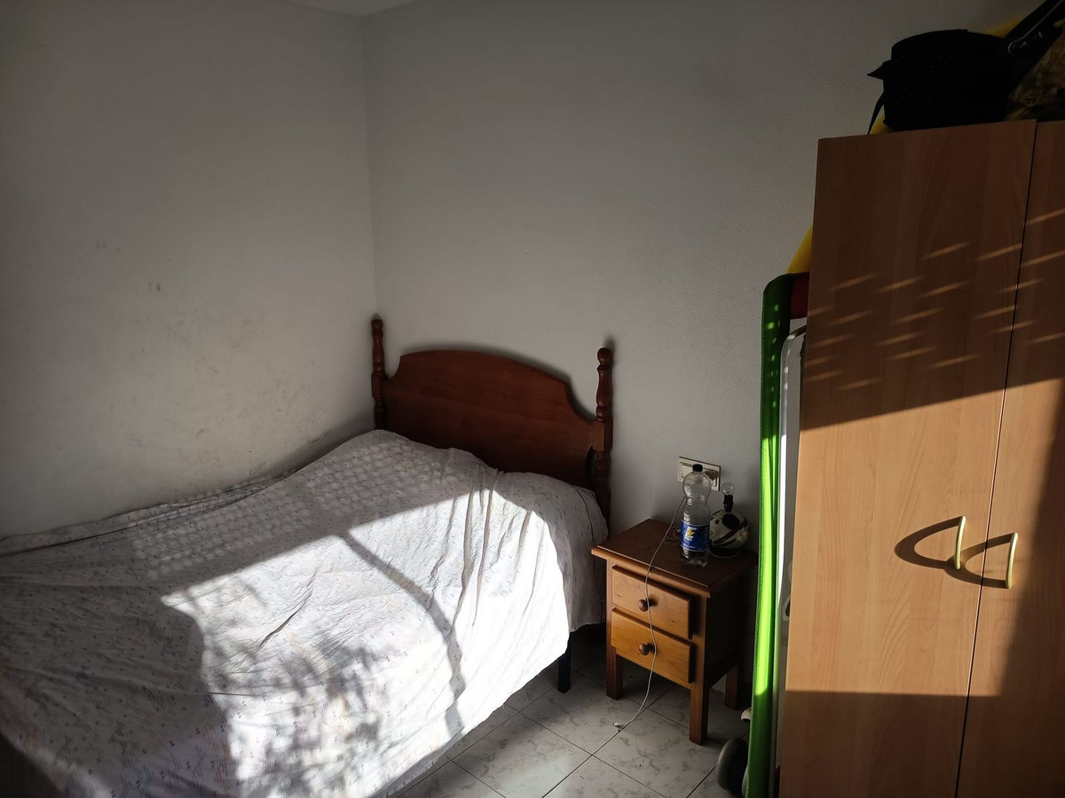 053fe051091aefcacf79a8ee10b3765e - 26