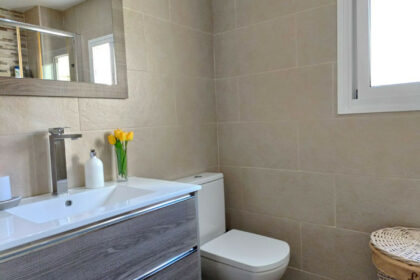 05f4dee01a290e084a40af8768d940d4 - 18