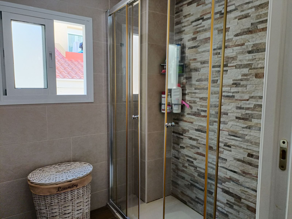 05f4dee01a290e084a40af8768d940d4 - 19