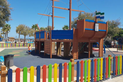 06b860de238aa46a828cee006a931295 - 33