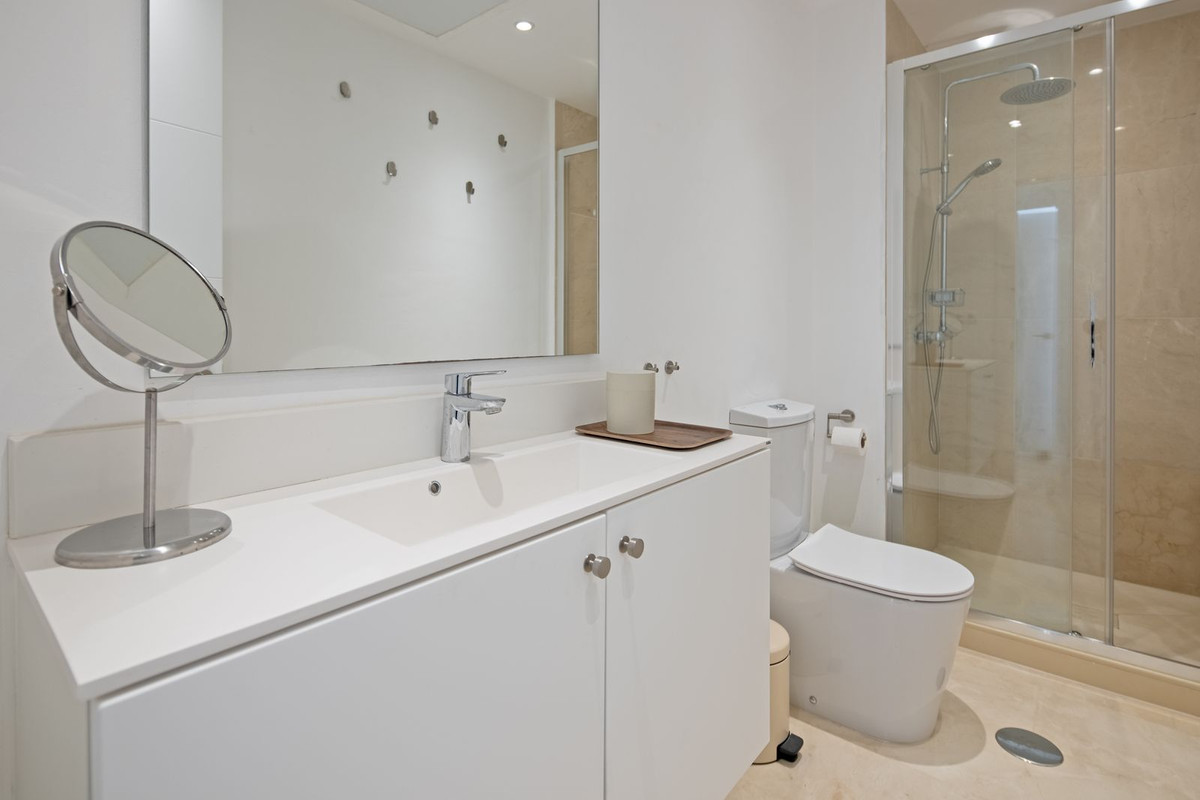 06cd2704eab786bd733bcca7d7558d43 - 27