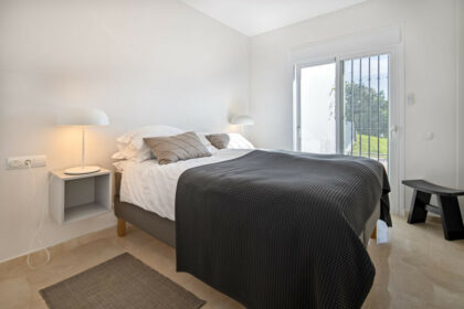 06cd2704eab786bd733bcca7d7558d43 - 28