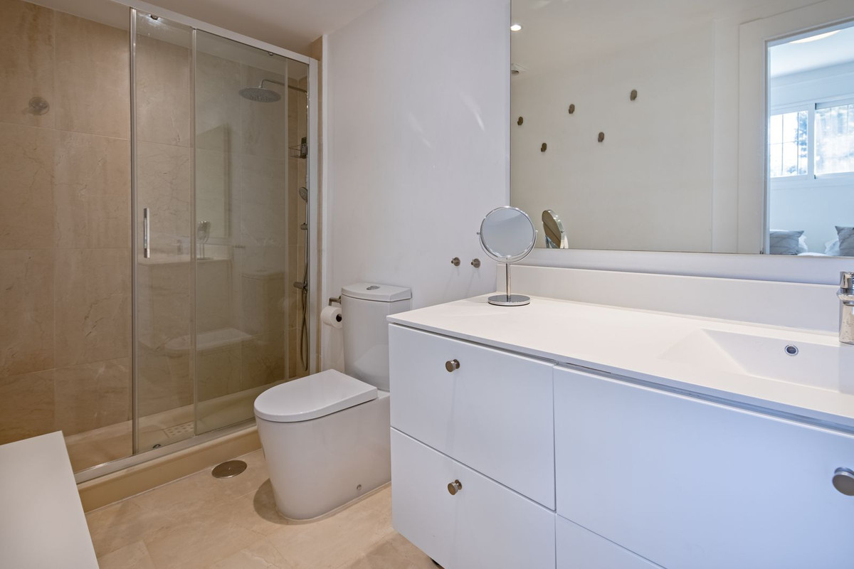 06cd2704eab786bd733bcca7d7558d43 - 35