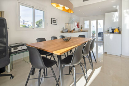 06cd2704eab786bd733bcca7d7558d43 - 7