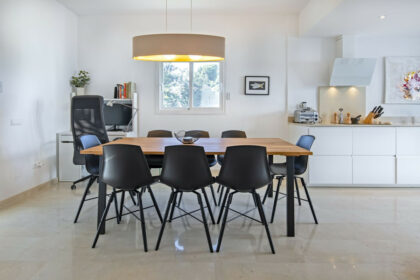 06cd2704eab786bd733bcca7d7558d43 - 9