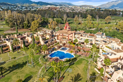 0731b57ba2d1ce8eb8c04092bd681bf7 - 44