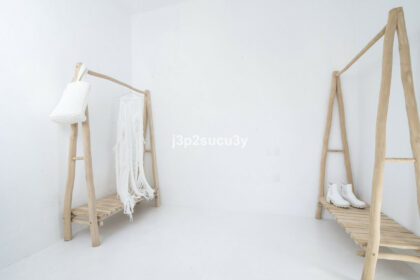 0737054d873e921d5b50d6c06fa72543 - 19