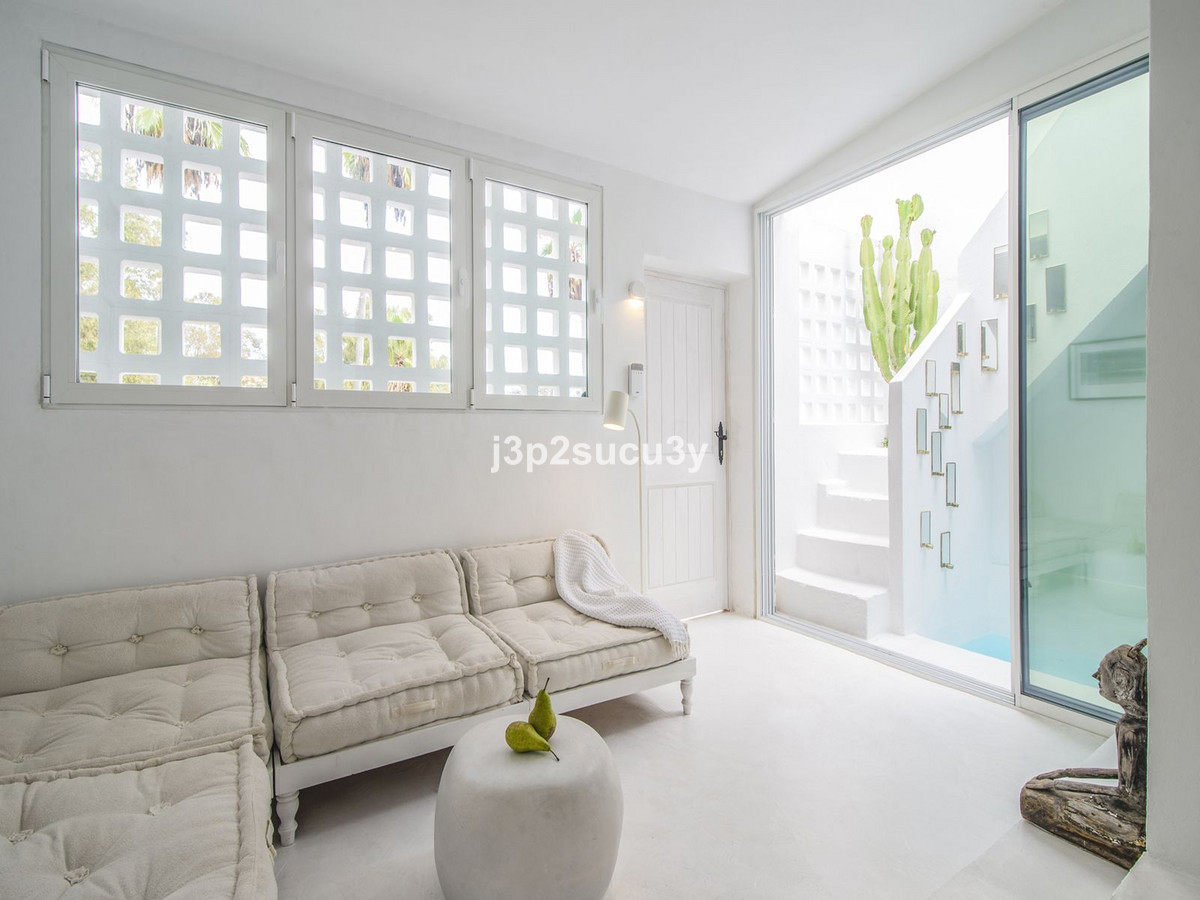 0737054d873e921d5b50d6c06fa72543 - 6