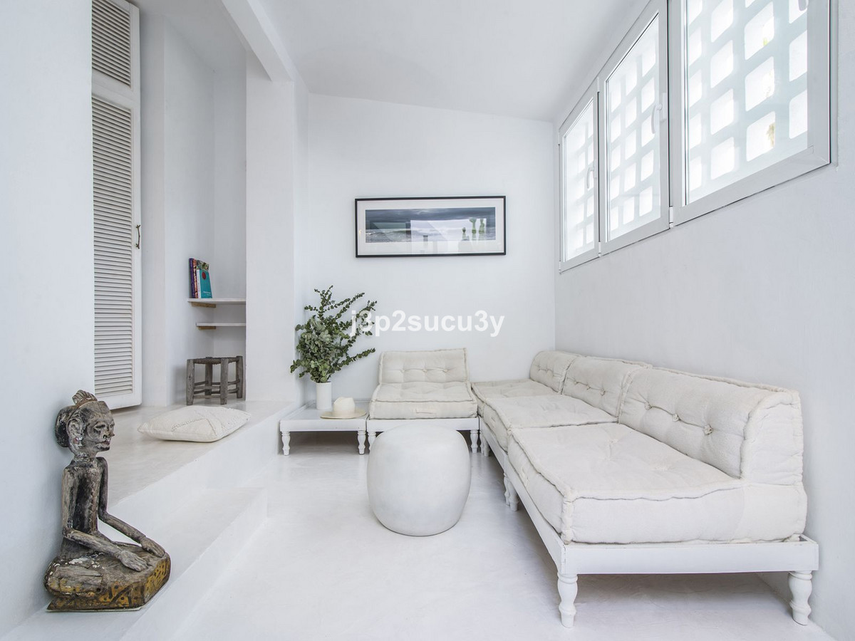 0737054d873e921d5b50d6c06fa72543 - 7