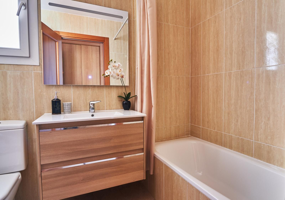 0757c2fa7b303414546c0daeb308d331 - 14